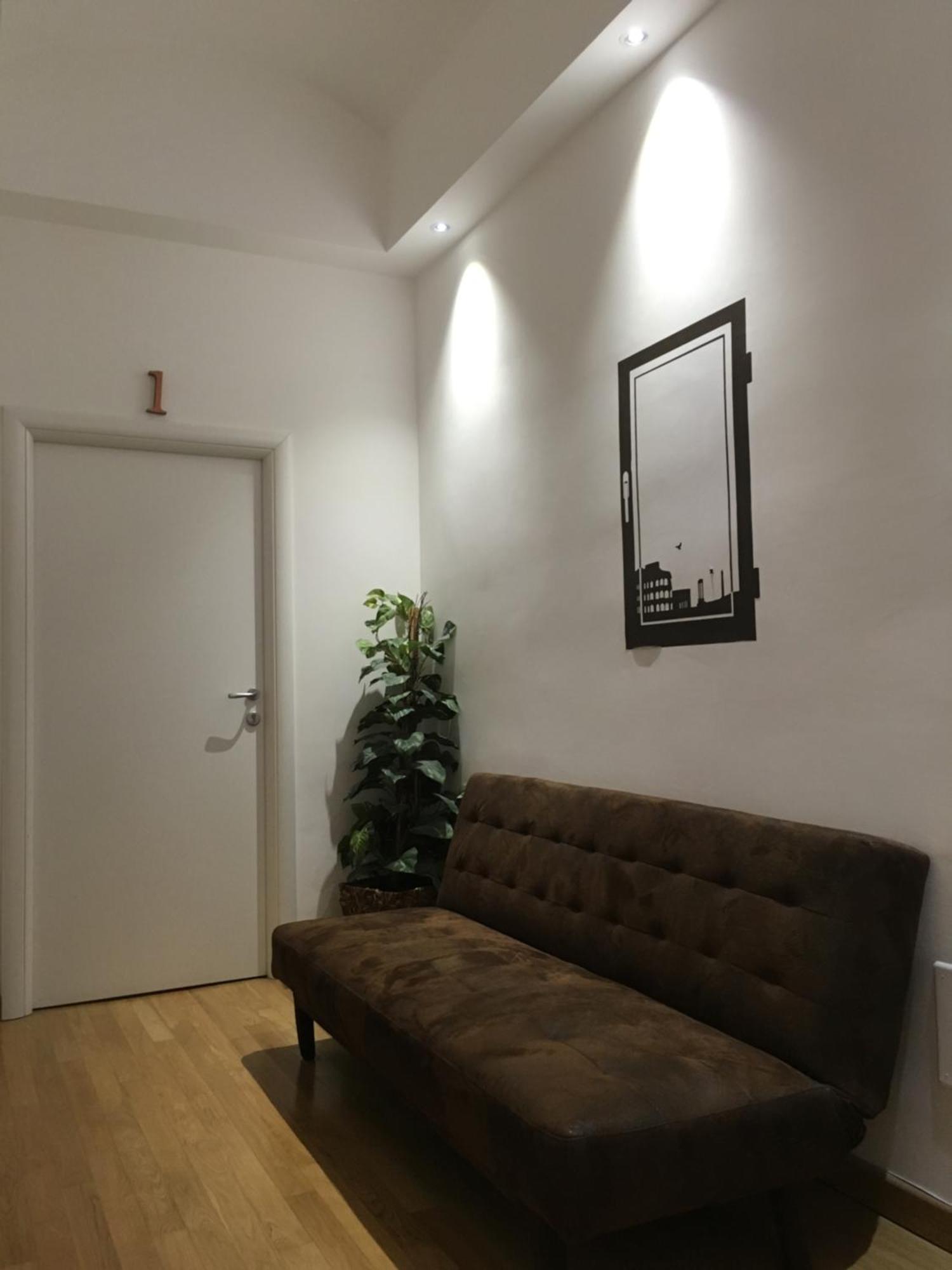 La Finestra Sul Colosseo B&B 1 Рим Экстерьер фото